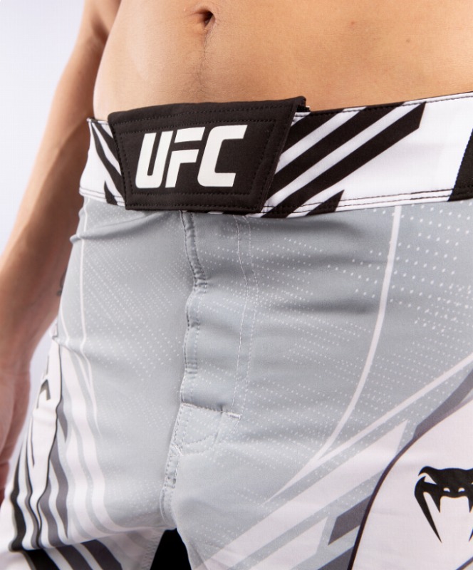 VENUM ファイトショーツ UFC PRO LINE 白